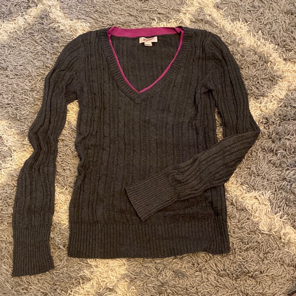 Arizona v-neck sweater gray size large